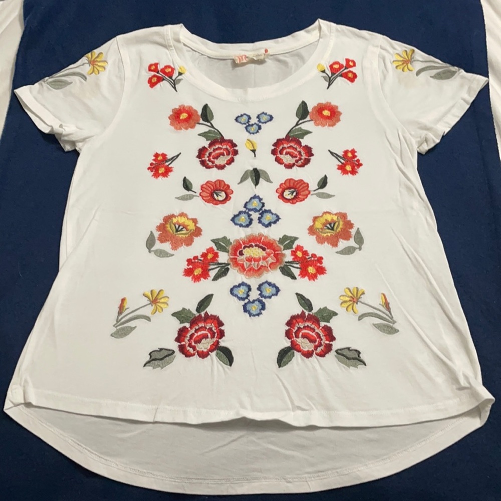 Miss Me Girls Embroidered Top XL